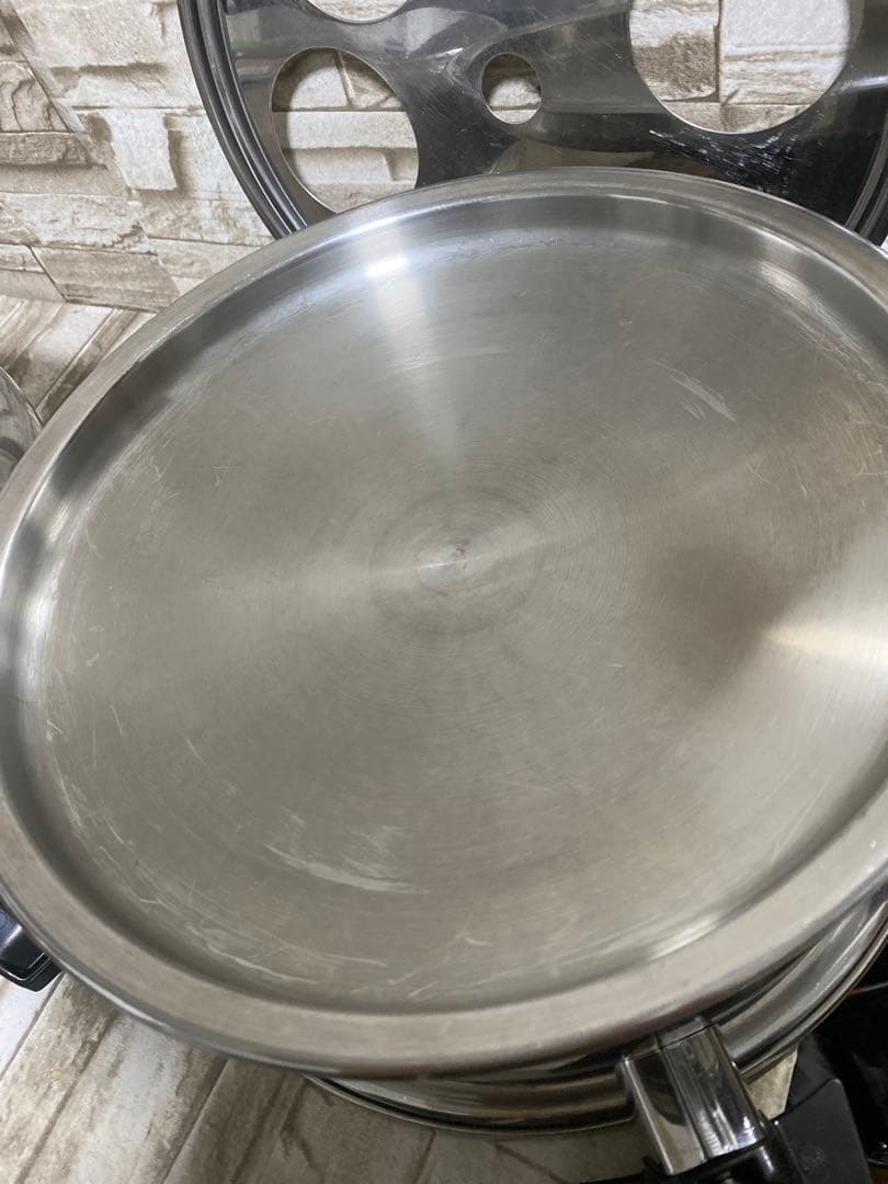 ロイヤルクイーン　ガス仕様　6コート、大フライパン、大蓋一枚、大ラック　　中古品