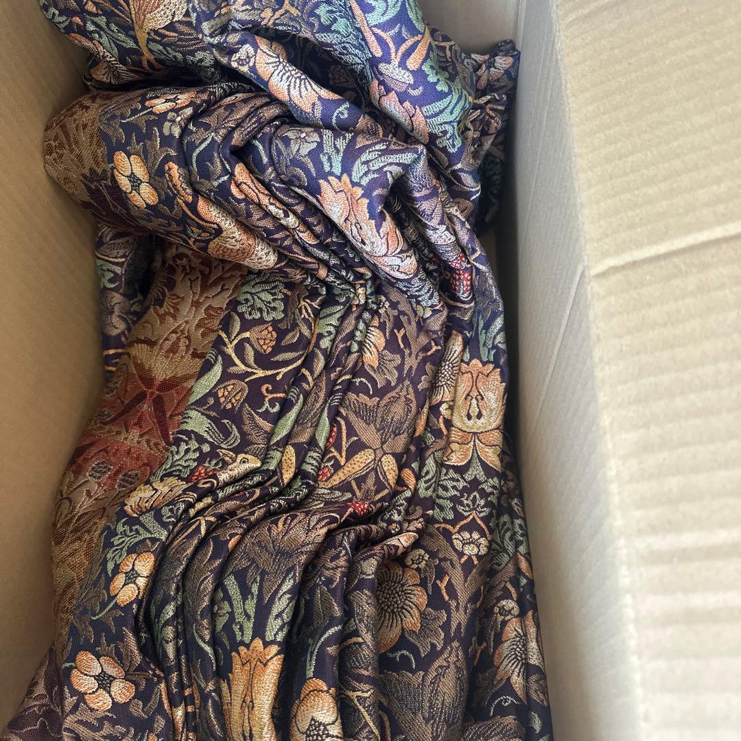 Maria　いちご泥棒　カーテン