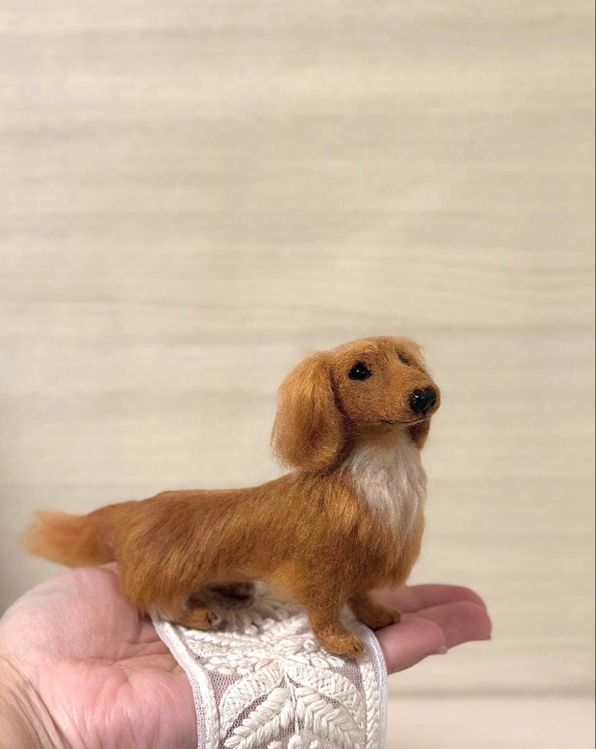 ハンドメイドのダックスフンド　胸の毛・鼻の色の変更できます　羊毛フェルト　犬
