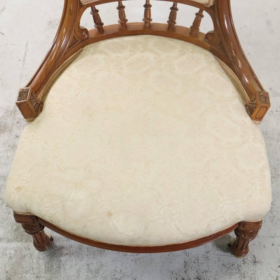 英国アンティーク ナーシングチェア アイボリー系 キャスター付き ラウンジチェア