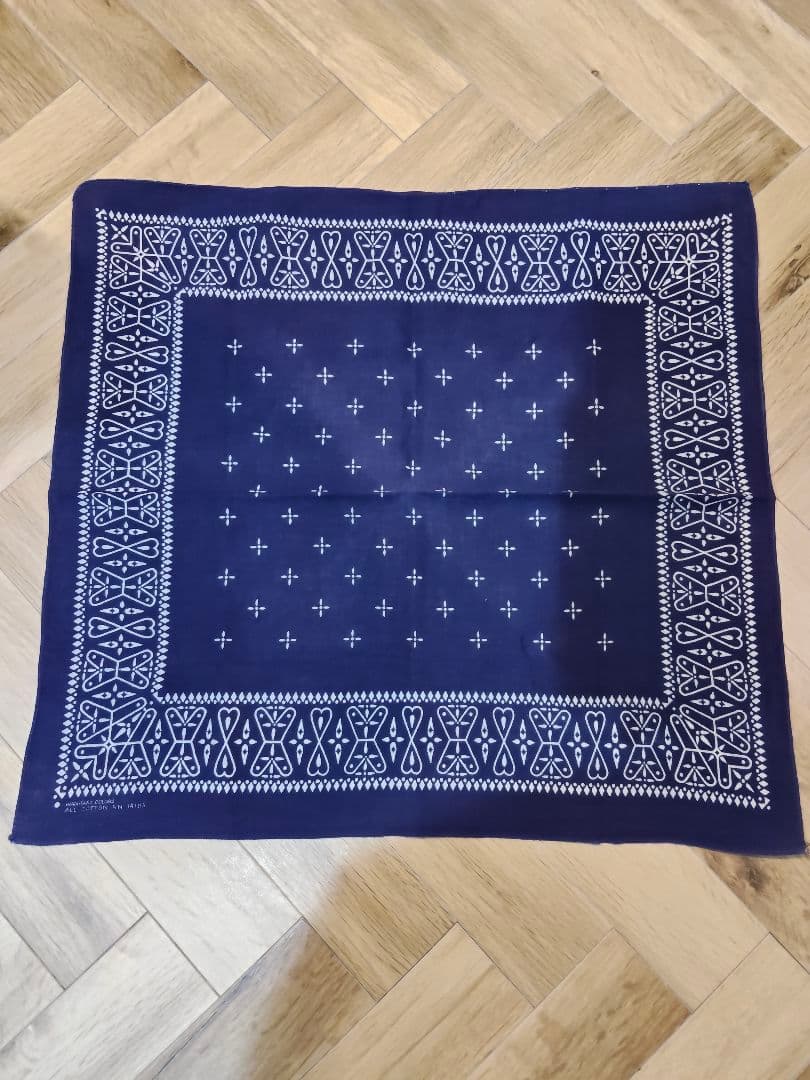 クロス柄　ヴィンテージバンダナ