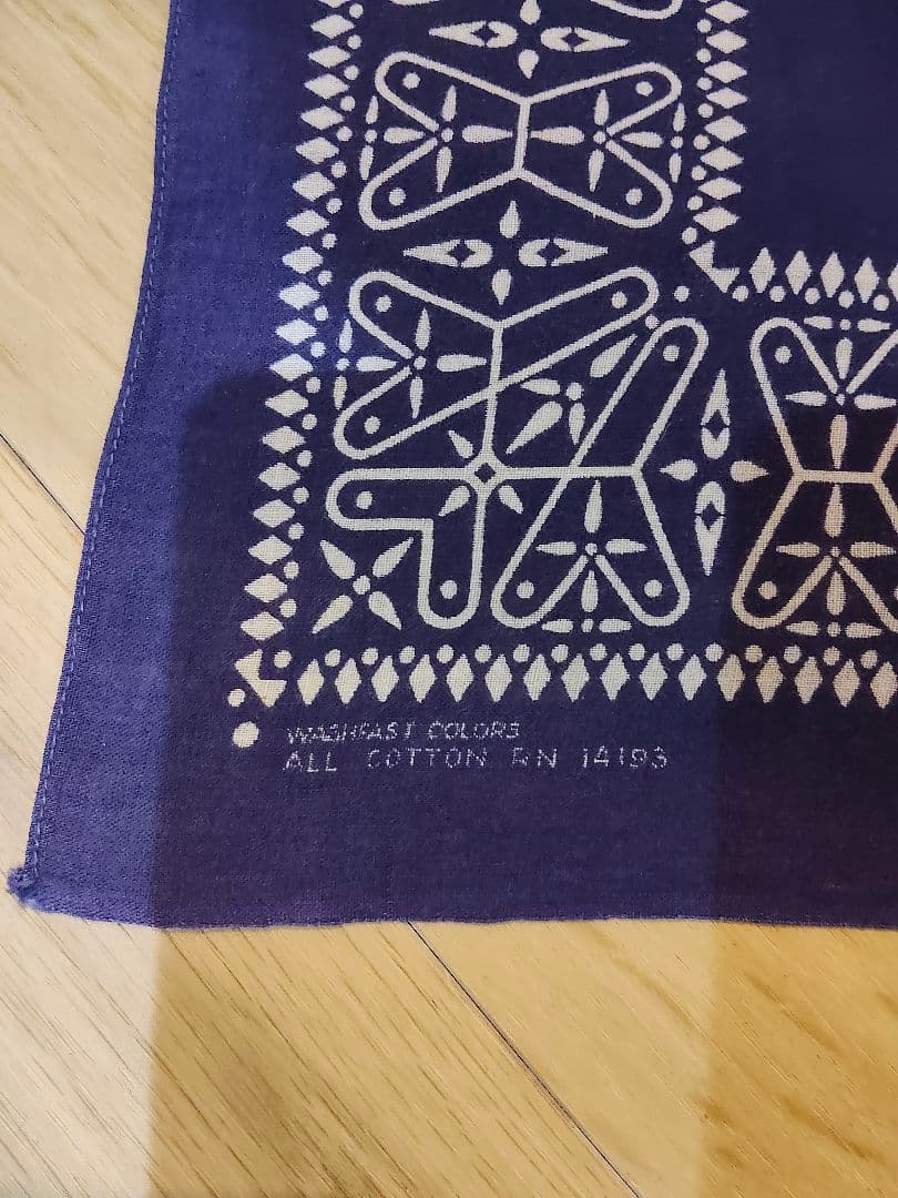 クロス柄　ヴィンテージバンダナ