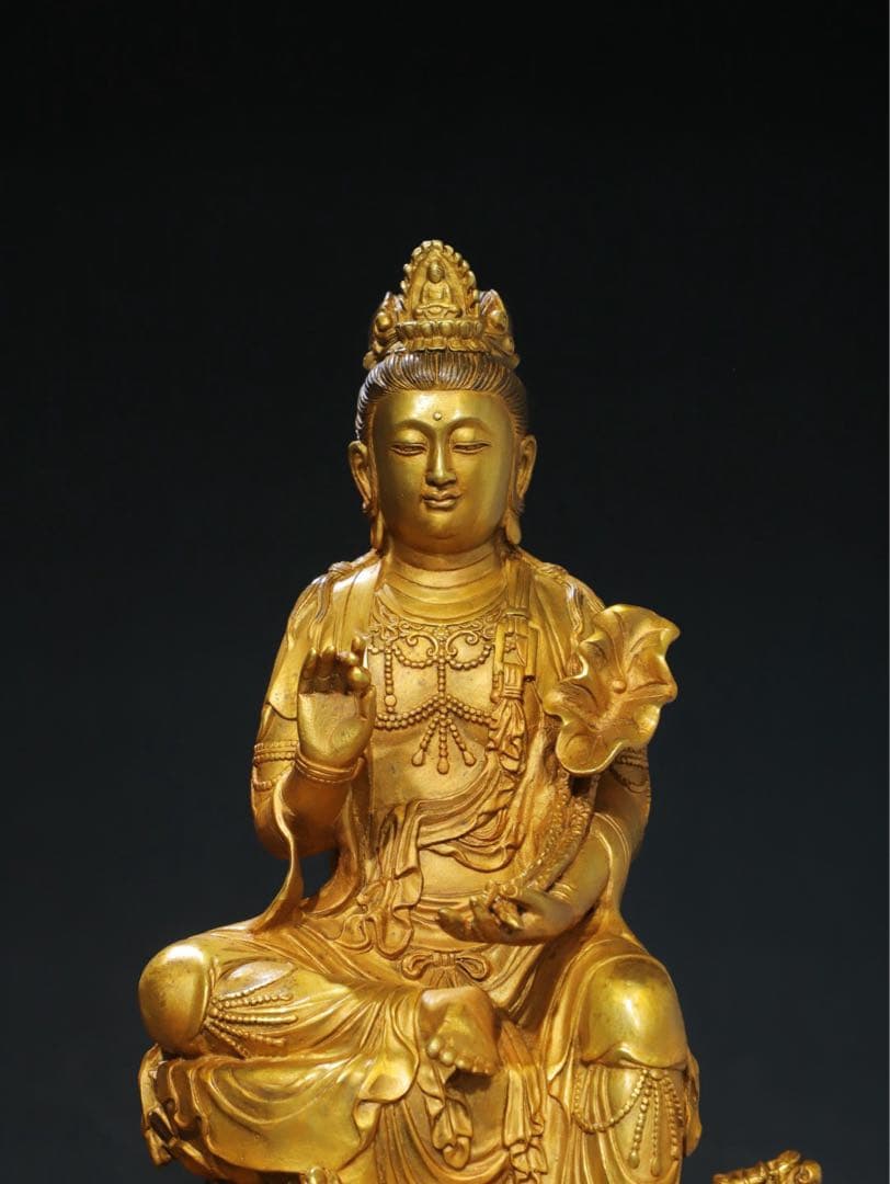 旧蔵　純銅製金メッキ　観音　細工彫刻　置物　供奉 供養 インテリア　仏像