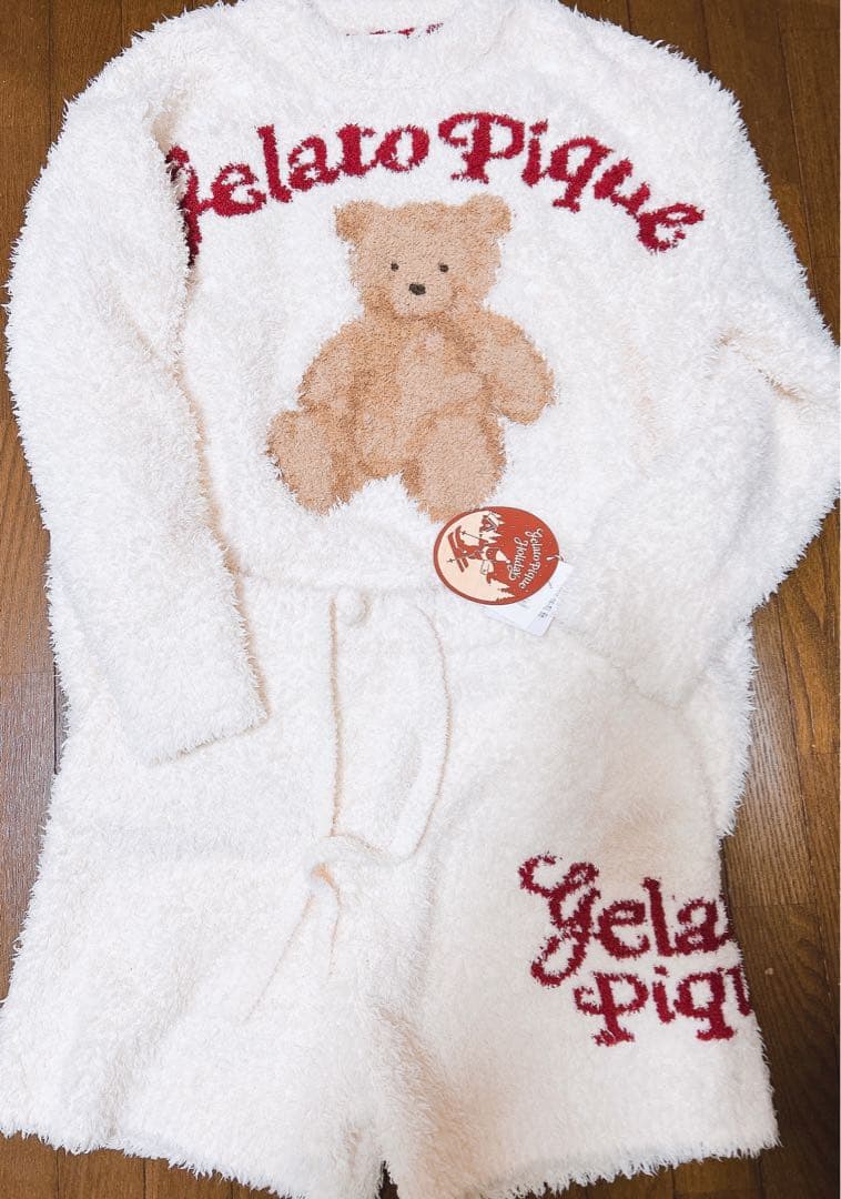 ジェラートピケ♡ 限定スノーベアジャガードプルオーバー＆ショートパンツ