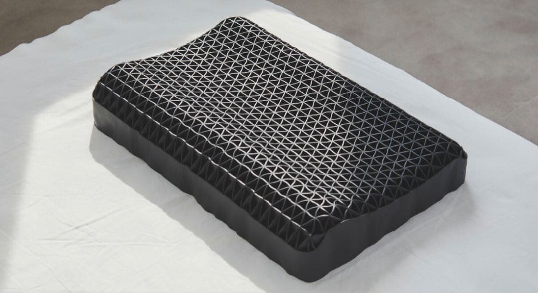 （ほぼ新品）羊のいらない枕　至極