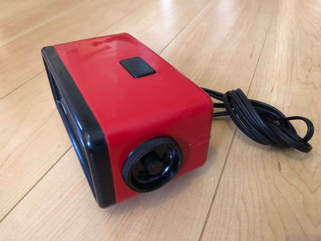 極美品\"1979レトロ'SEIKO 赤バタバタ＃置時計、日本製