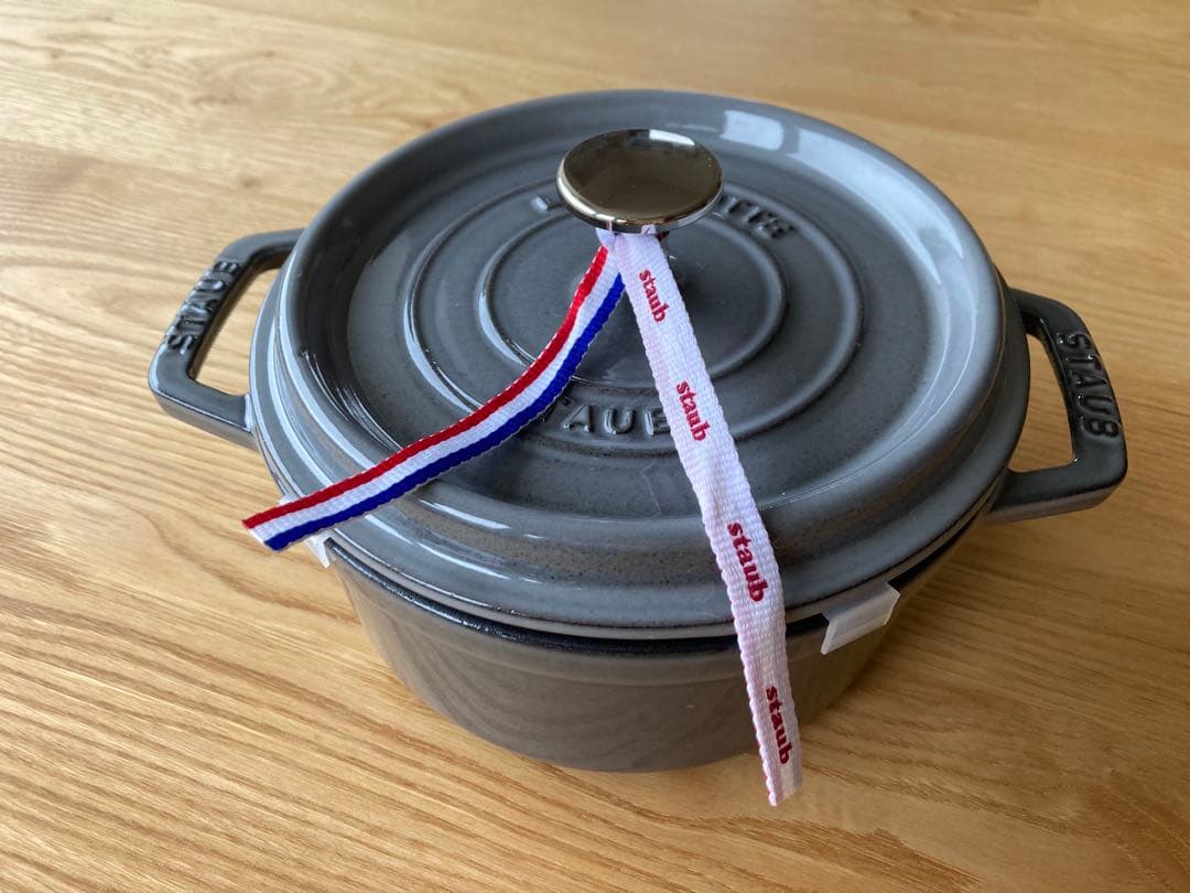 STAUB ストウブ　ピコココットラウンド　グレー　18センチ　新品未使用品