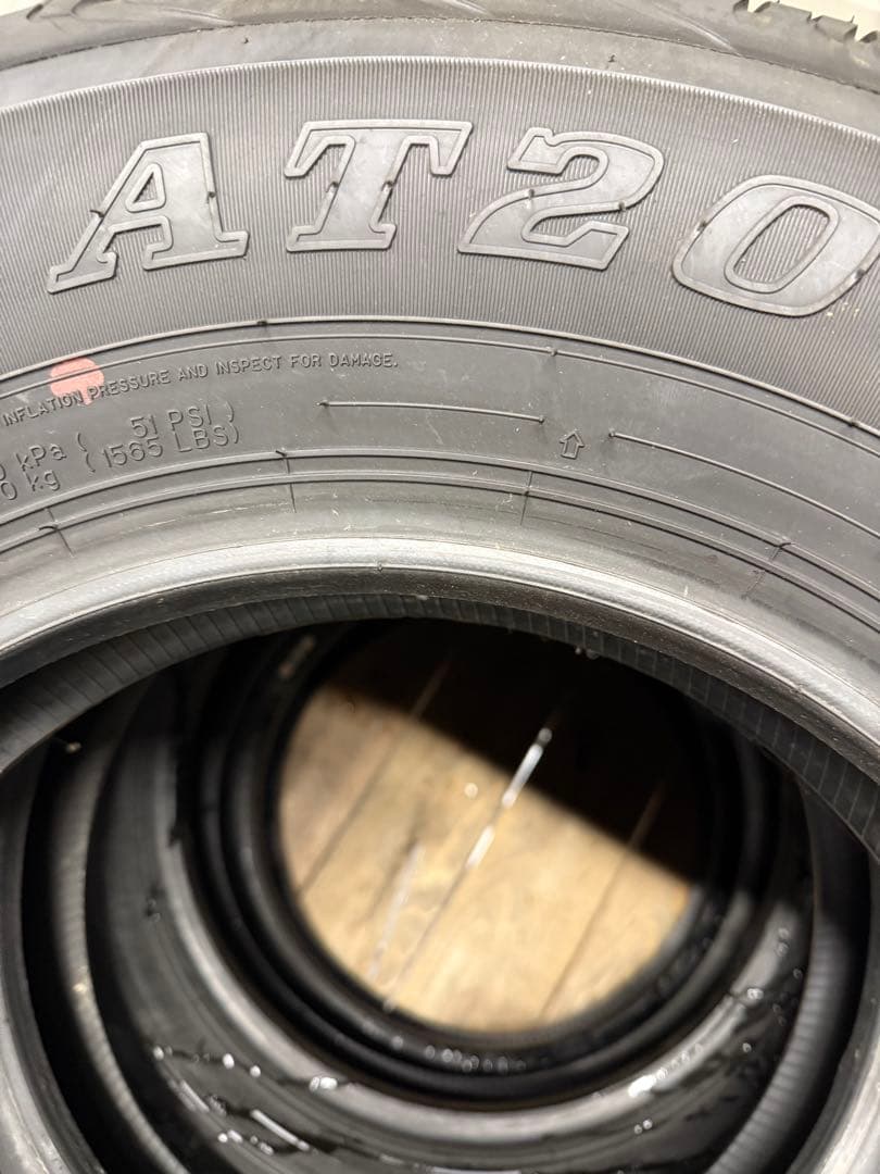 195/80R15 4本　新車外し