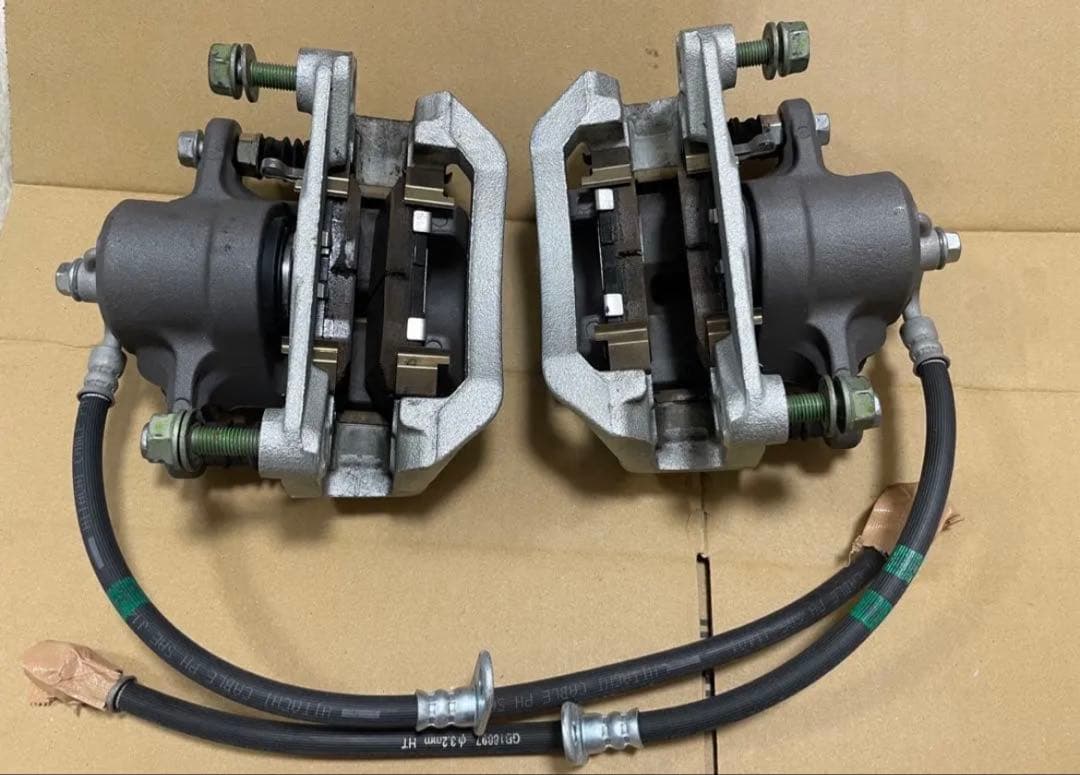 GR86リアブレーキキャリパー