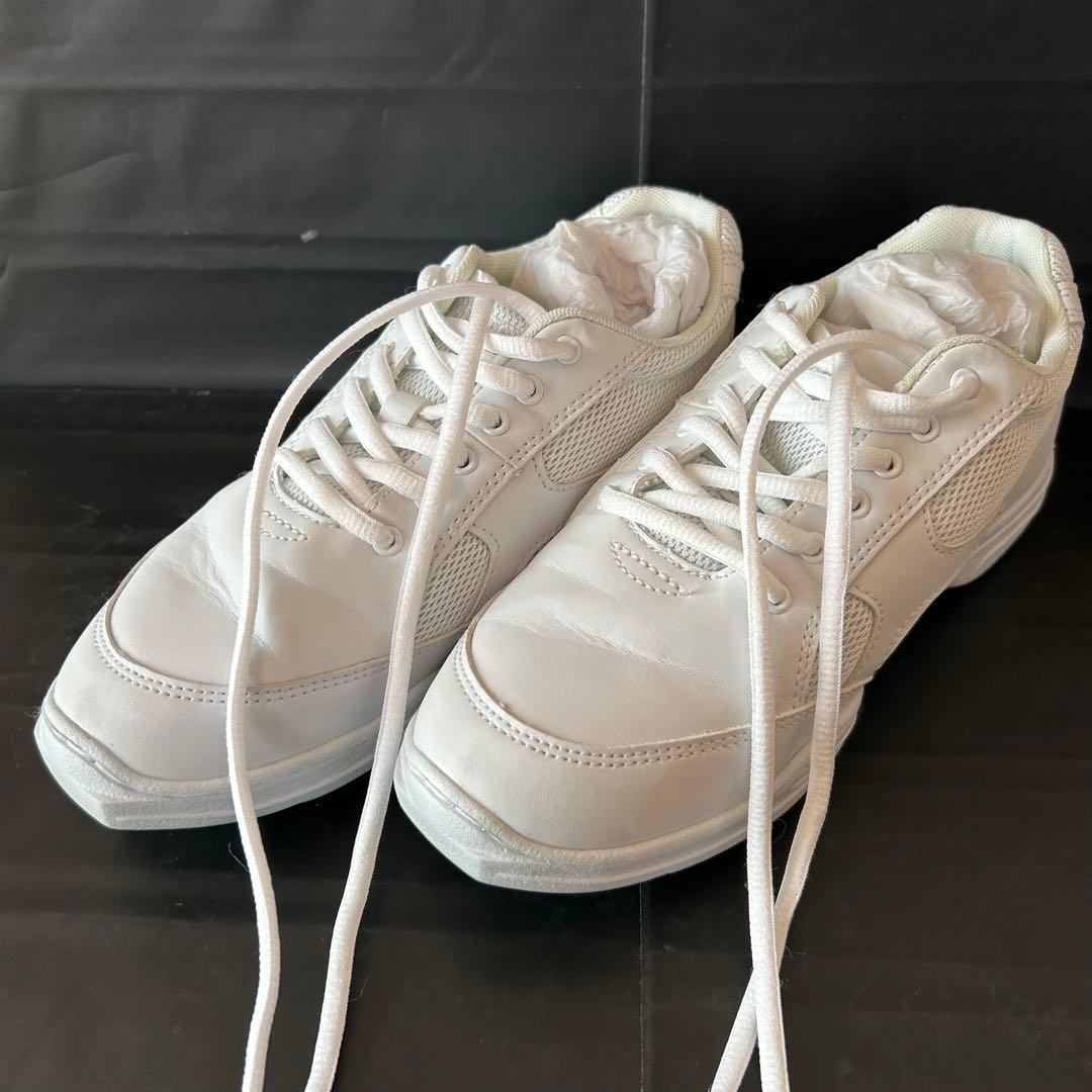 【新品】Chacott チャコット　ダンシングスニーカー　ホワイト　24.5㎝