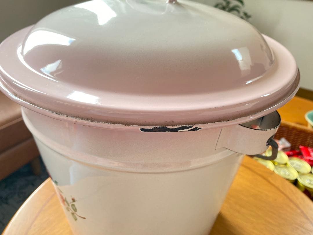 イマン　スカーレットローズ　ホーローバケツ