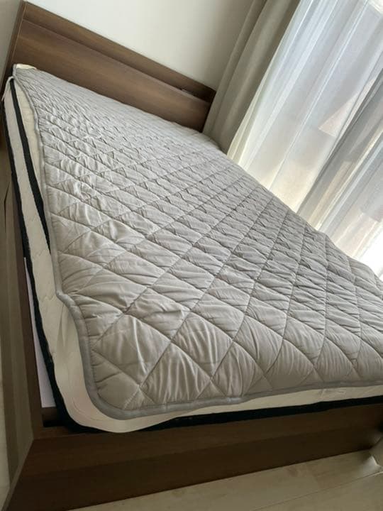 セミダブルベッドマットレス（ポケットコイルマットレス)/カバー付き