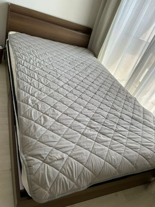 セミダブルベッドマットレス（ポケットコイルマットレス)/カバー付き