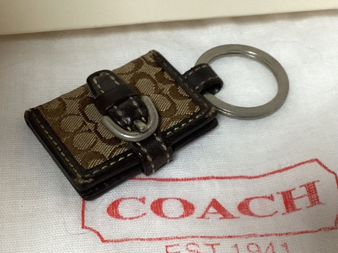 コーチCOACH ロゴ入りキャンバスキーホルダー写真入れ手帳型本物