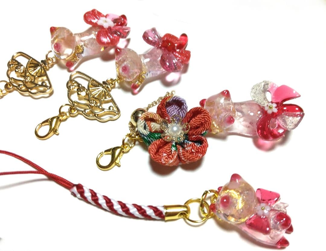 おまとめ中　とびつき猫　ぐで猫　　　　　　天然石　花　りぼん