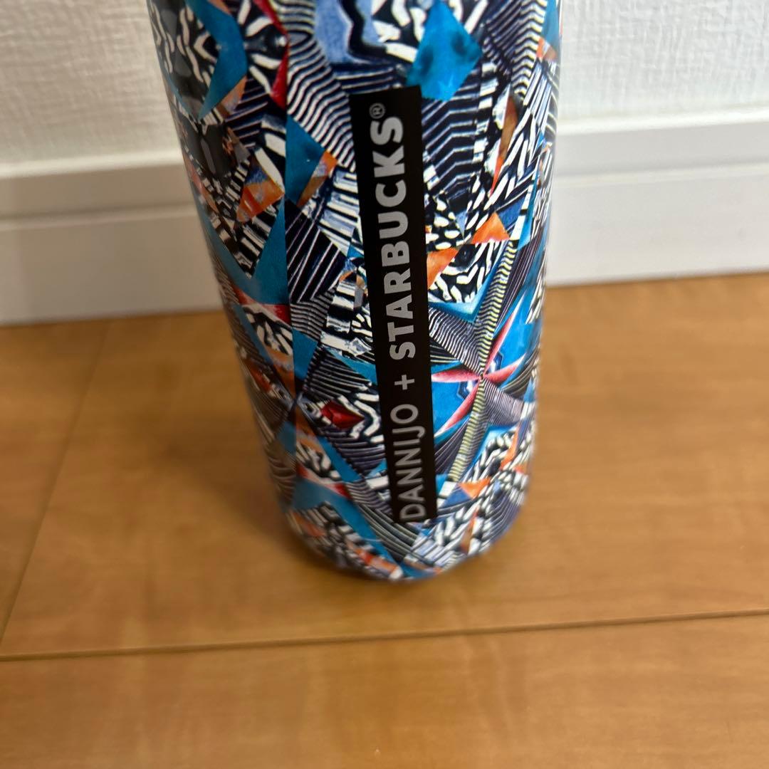 海外限定　Starbucks ダニージョ コラボ 水筒 500ml