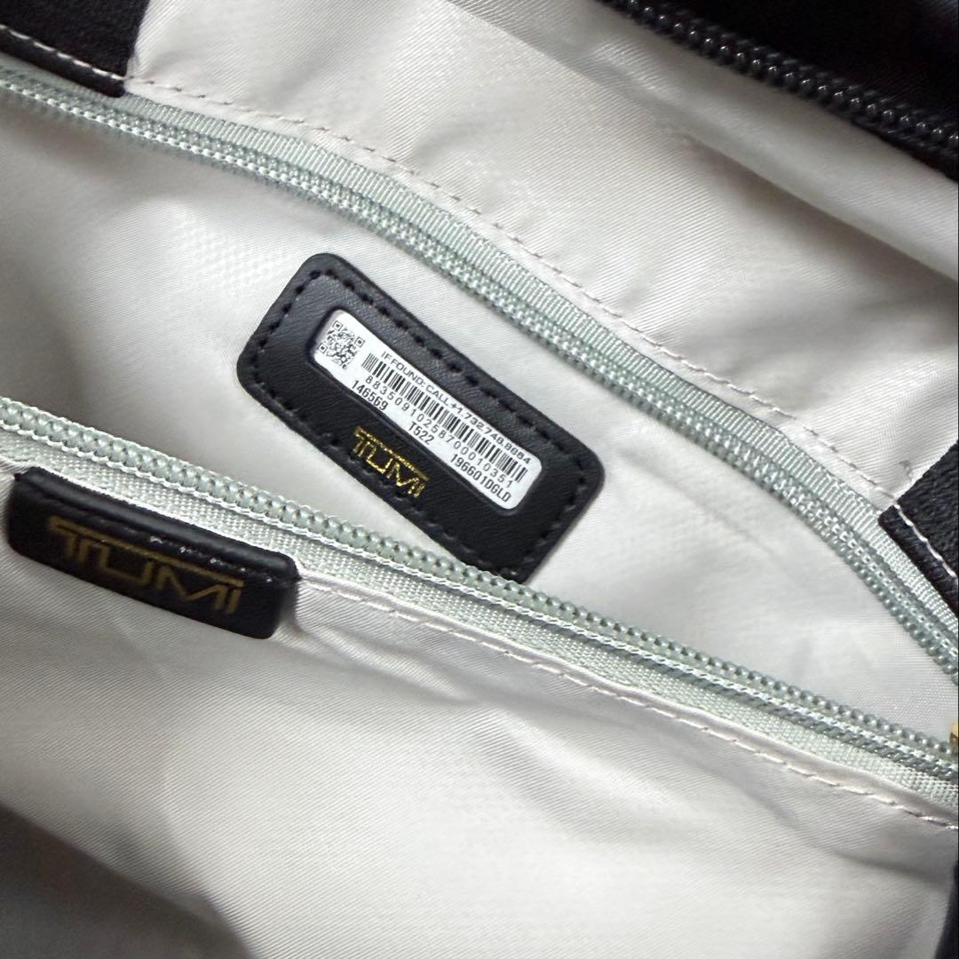 TUMI ヴォヤジュール リュック ブラック