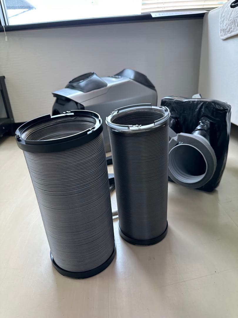 エコフローWAVE２　スマホ連携　冷房暖房付き 新品並び状態