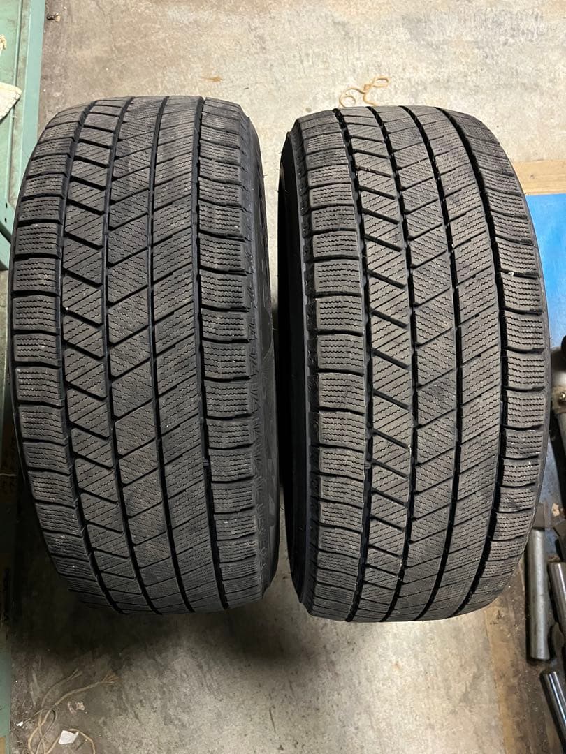 BRIDGESTONE VRX3 225/45r17 2本