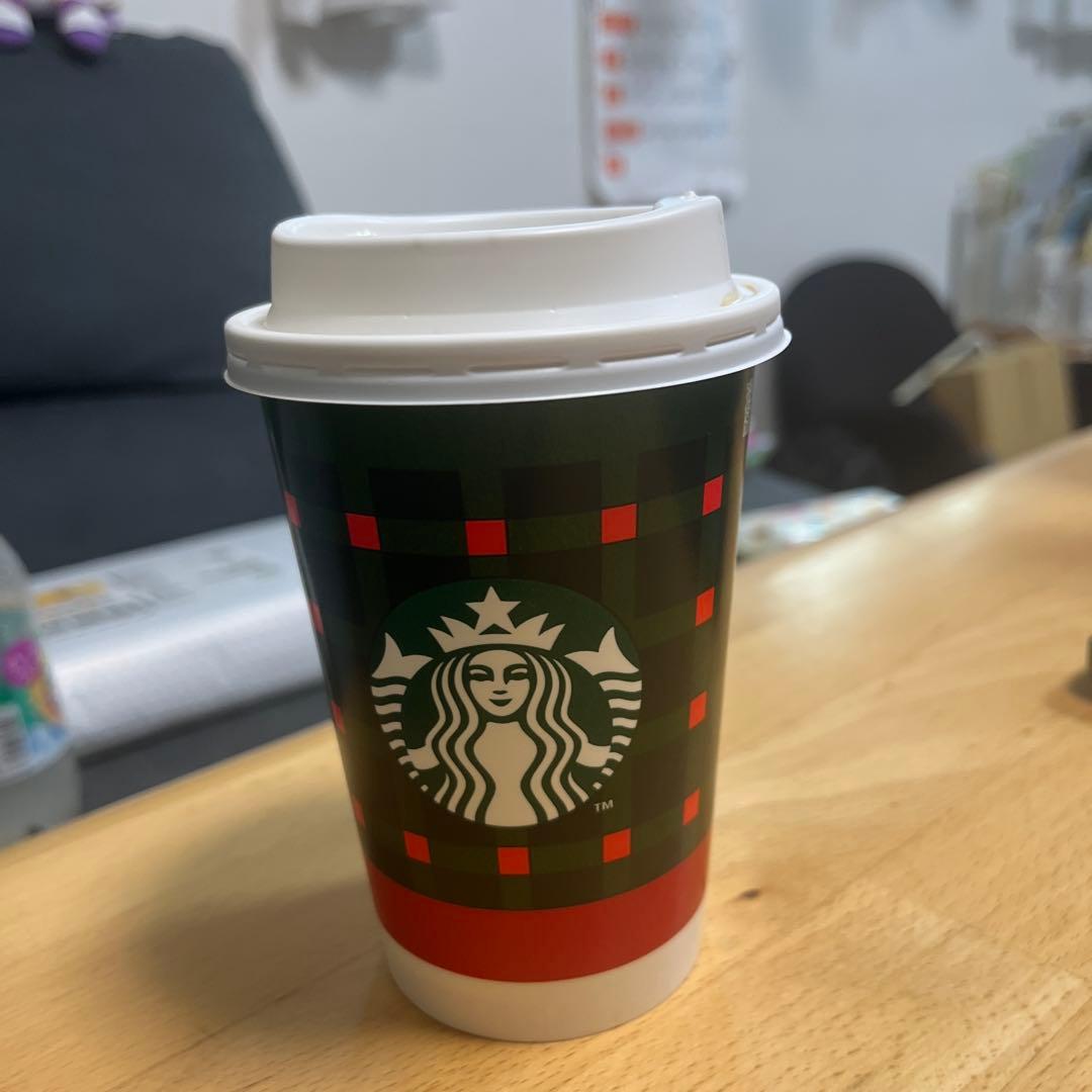 スターバックス クリスマス テイクアウトカップ