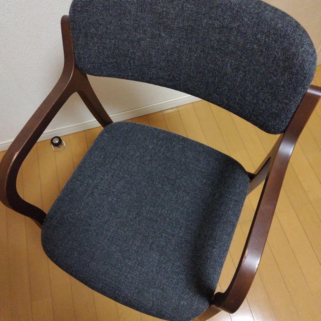 オカムラ　ダイニングチェア　キャンティーン