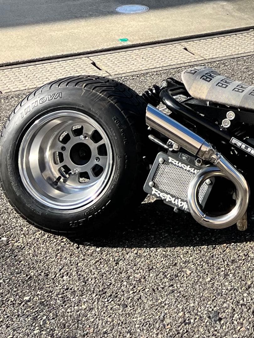 ズーマー用　太足タイヤ付きホイール　 10インチ8j pcd110