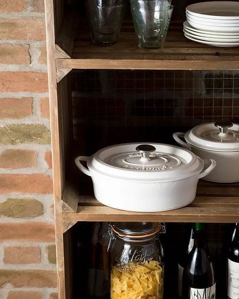 グッドプラス　キャストポット　オーバル26㎝ホワイト(鉄鋳物ホーロー鍋)