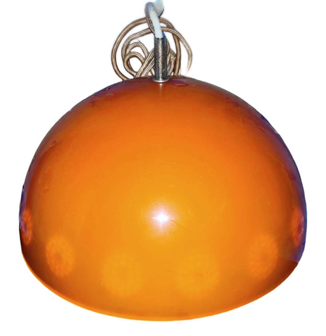 オレンジ色ドーム型ガラスペンダントライト