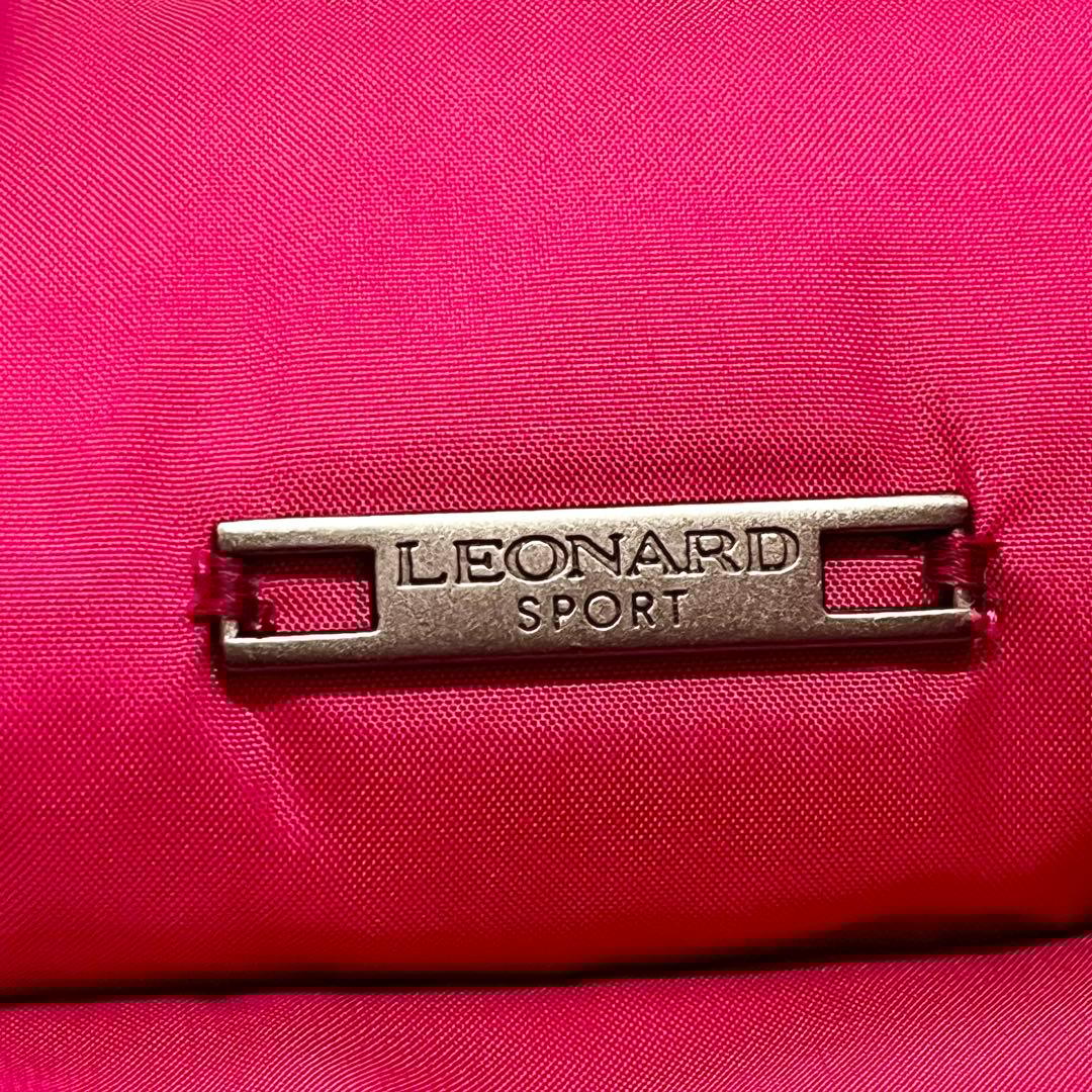 ★良品　LEONARD SPORT リバーシブルダウンベスト　花柄
