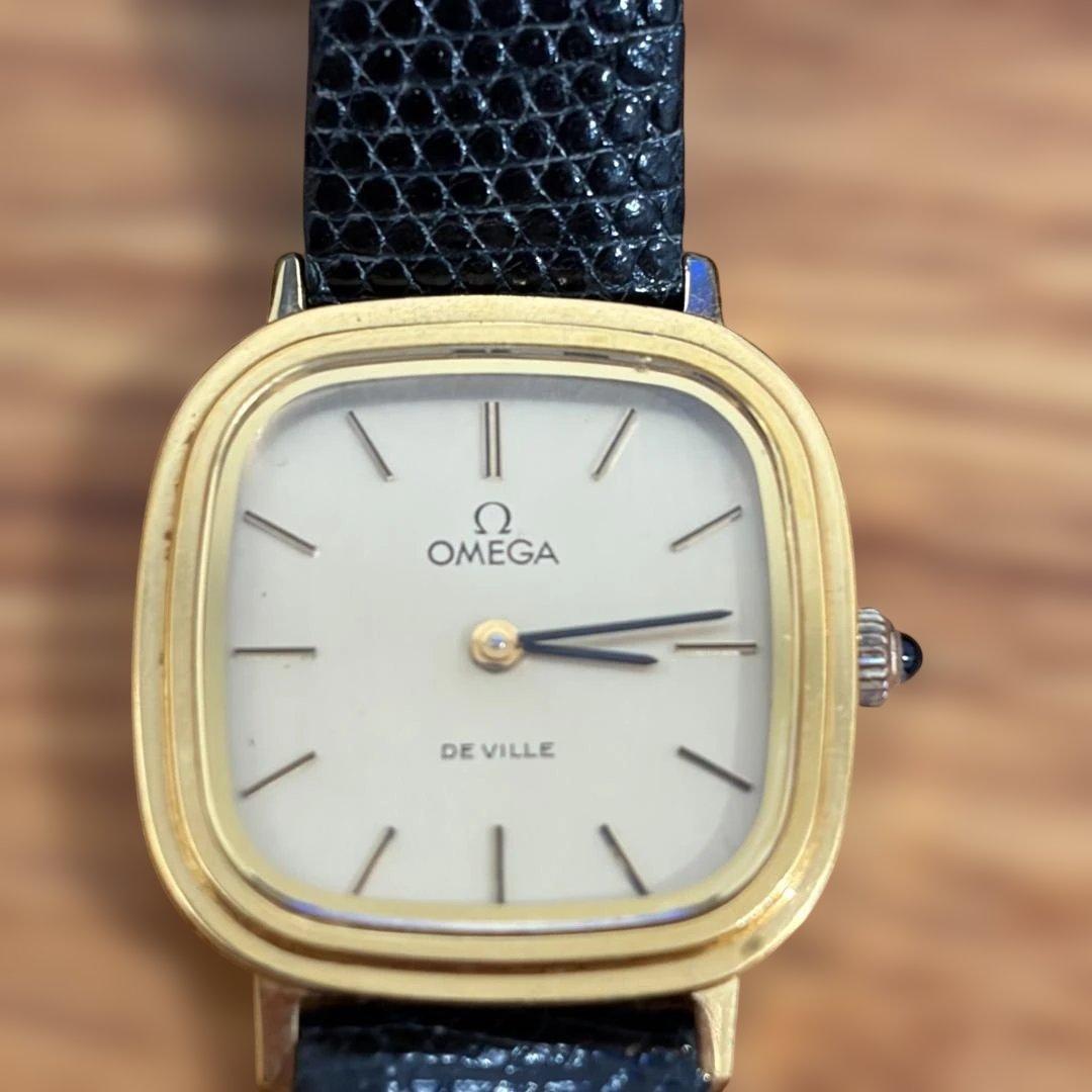 オメガの人気モデル「De Ville（デビル）」のレディース腕時計です。