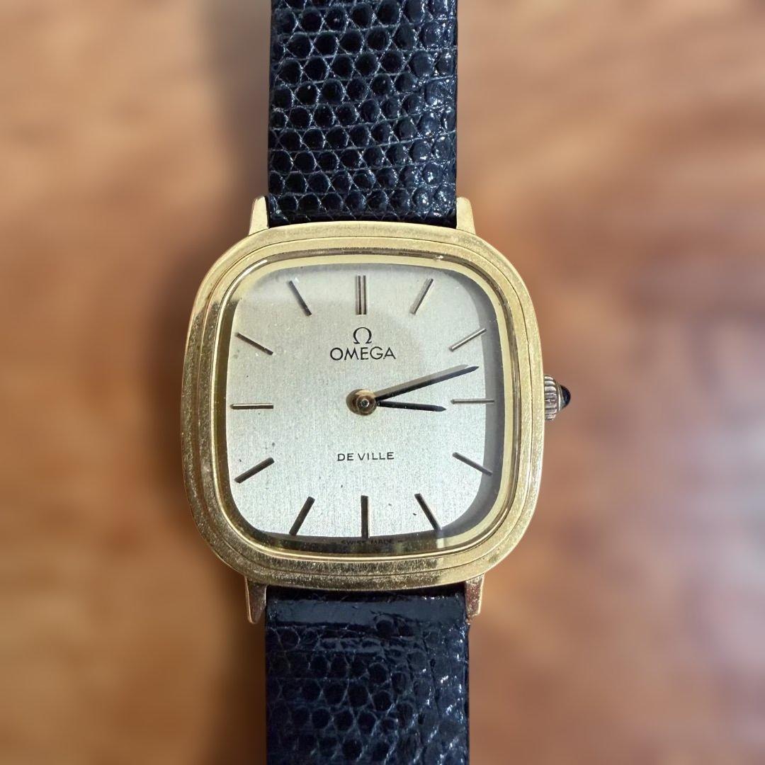 オメガの人気モデル「De Ville（デビル）」のレディース腕時計です。