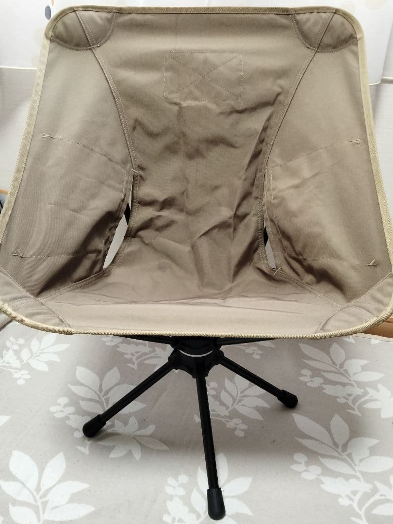 Helinox スイベルチェア コヨーテタン