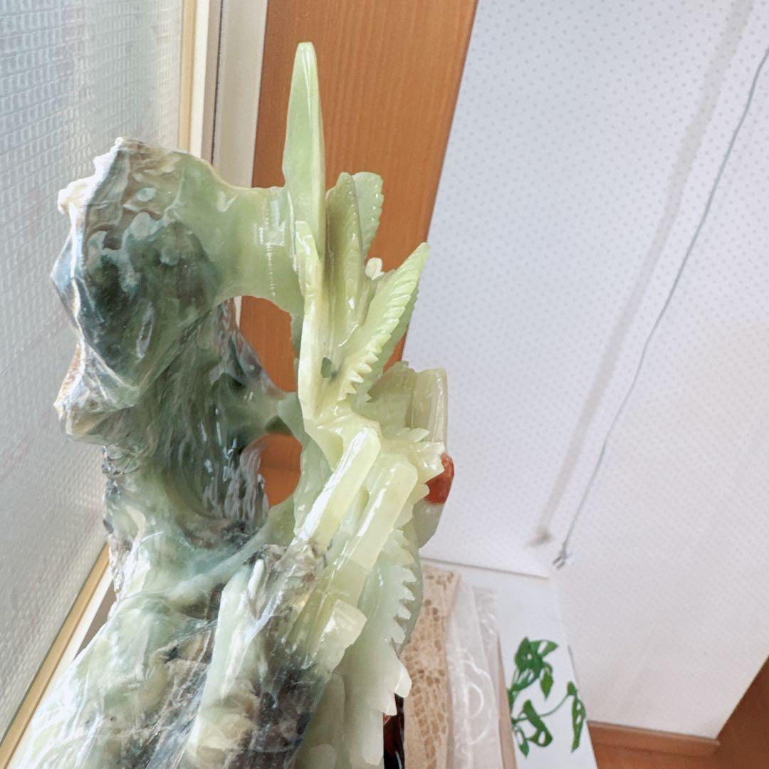 天然石★アフガニスタン玉石★鶴の彫刻★置物★美術品★台座付き