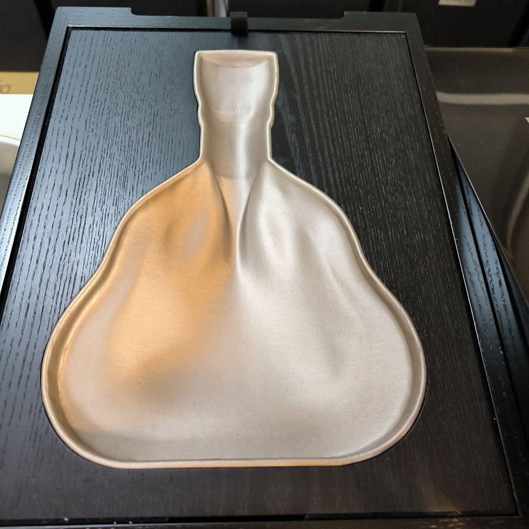 豪華ヘネシーリシャール旧型、新型２本セット(訳あり)