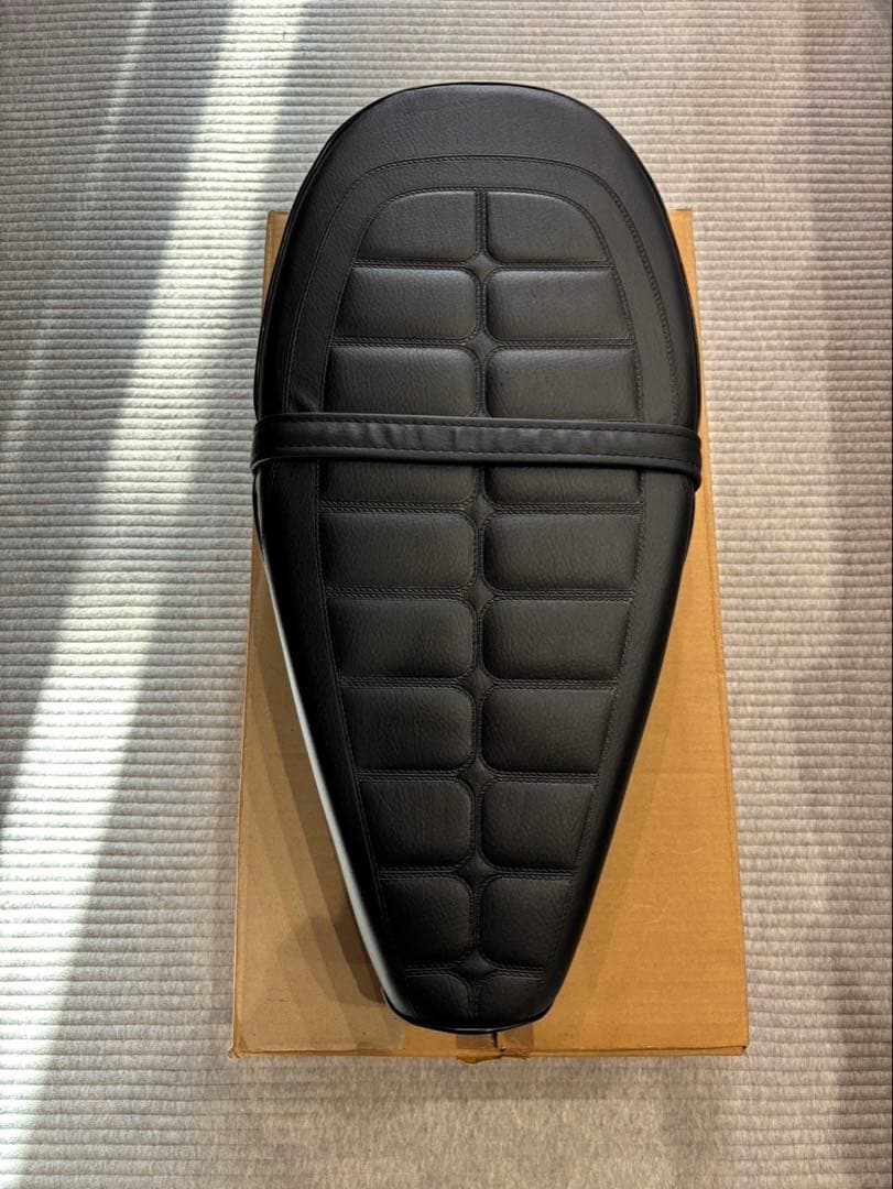 シャリー70 純正　シート