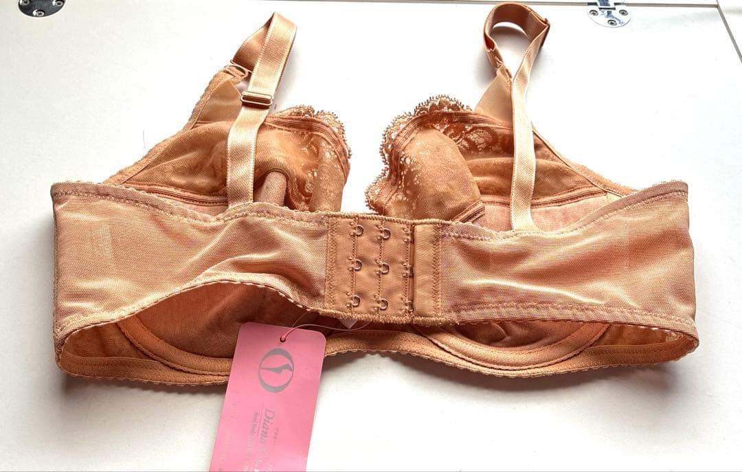 ダイアナ　フルカップブラジャー　マリーゴールド　F75 新品未使用品