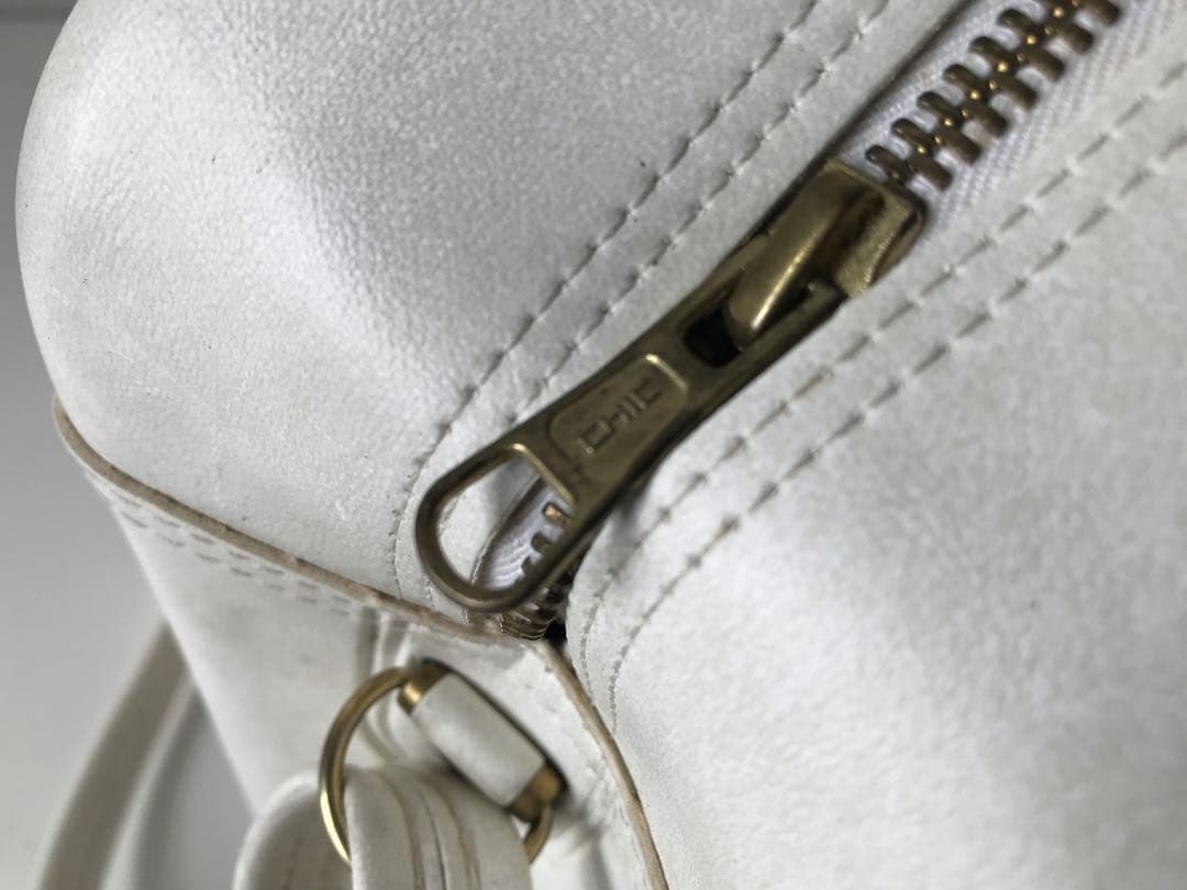 adidas メッセンジャーバッグ ホワイト