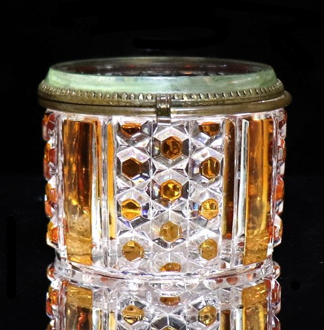 オールド・バカラ 上級作品 琥珀色被せ 蓋物 ダイヤモンドカット 菓子入れ