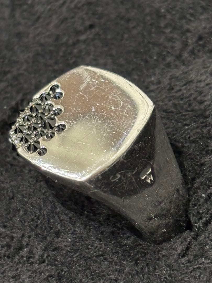 アクセサリー TOM WOOD Cushion Black Molecule Ear Cuff