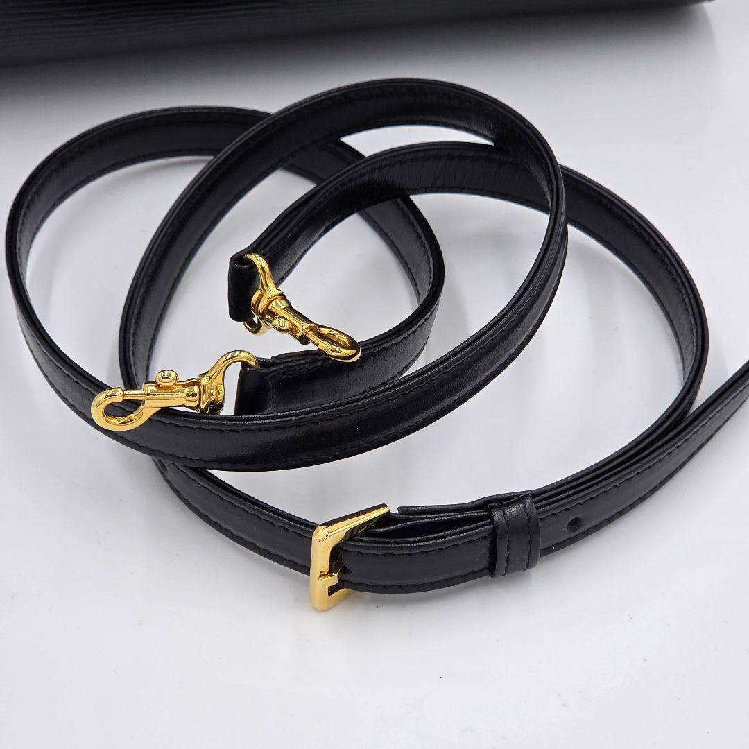 【極美品】 VALENTINO　GARAVANI 2way ミニボストンバッグ