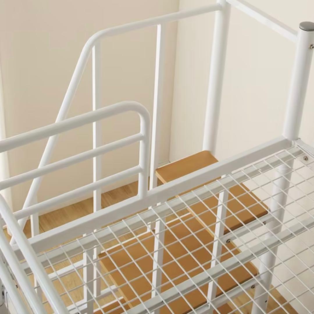 ニトリロフトベッド階段付き　白　シングルサイズ