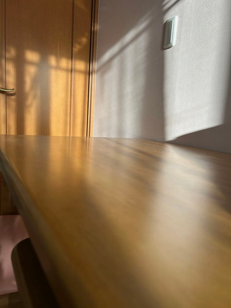 カリモク　机・イスと袖机（写真あり）の3点セット　⭐︎送料の関係で別売りです