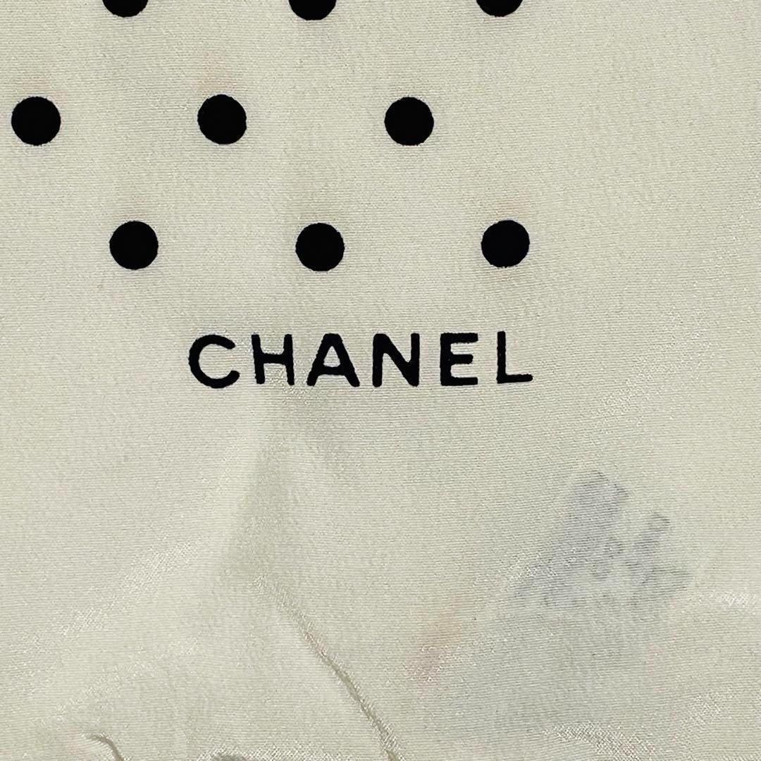 ☆CHANEL☆ ミニスカーフ ドット シルク オフホワイト ブラック.