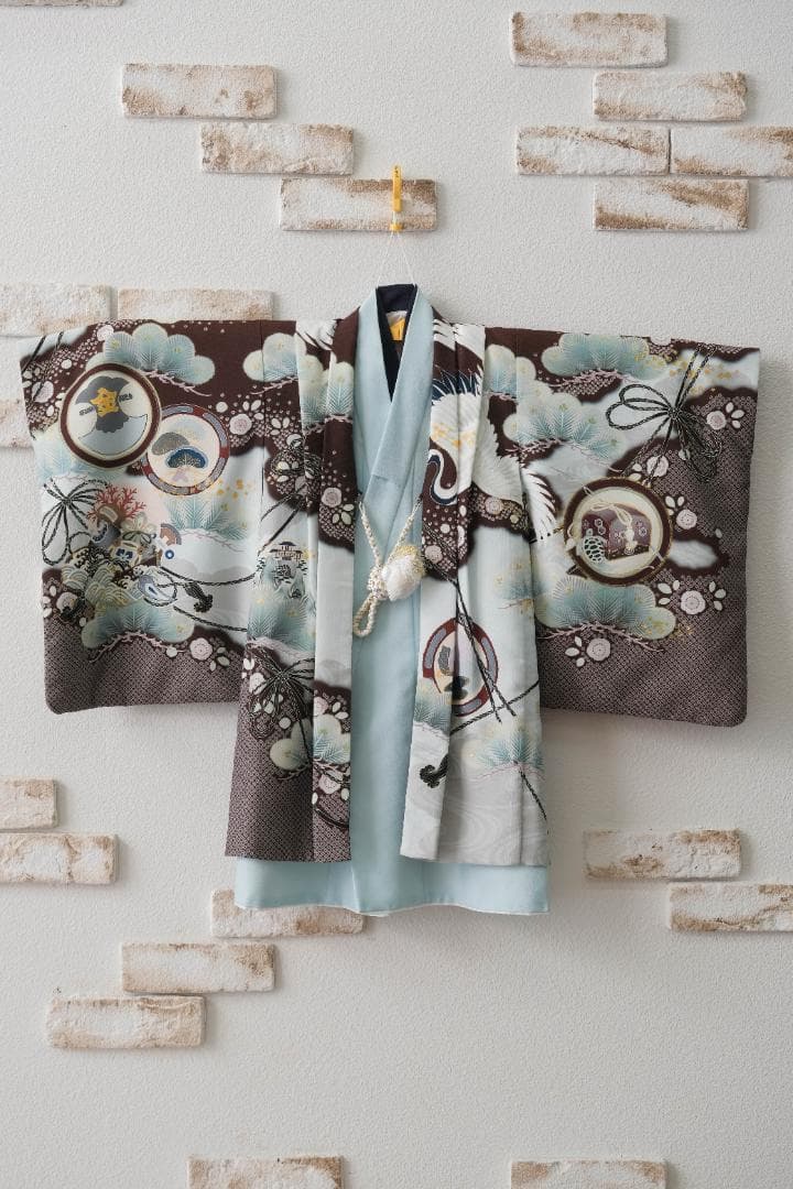 5歳男の子　七五三　乙葉　茶色と水色の花柄の着物