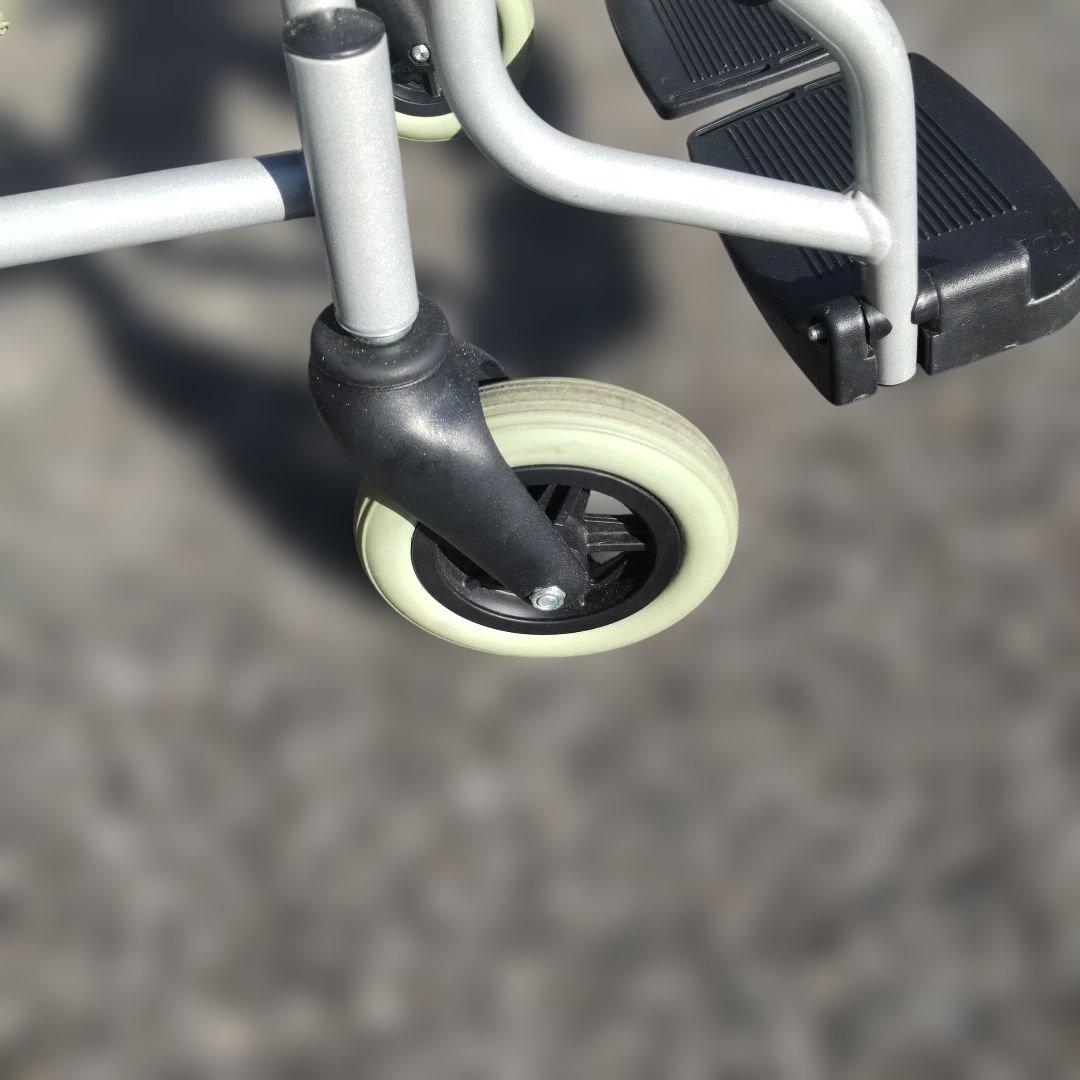 軽量車椅子 ケアテックジャパン ハピネスCA-10CU 説明書つき