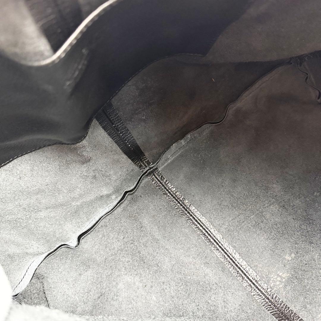 【極美品】北欧暮らしの道具店 別注 AULENTTIレザートートバッグ A4 黒