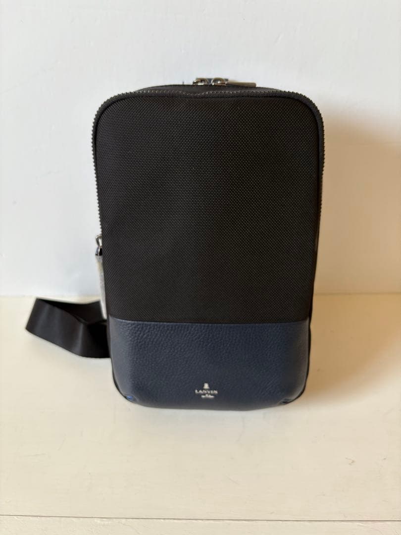 グリーン様【新品】ランバン　ボディバッグ　クロ