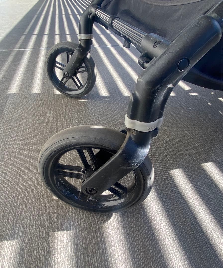 n*a様 3点セット　cybex メリオカーボン①ベビーカー　②フットマフ　③エ