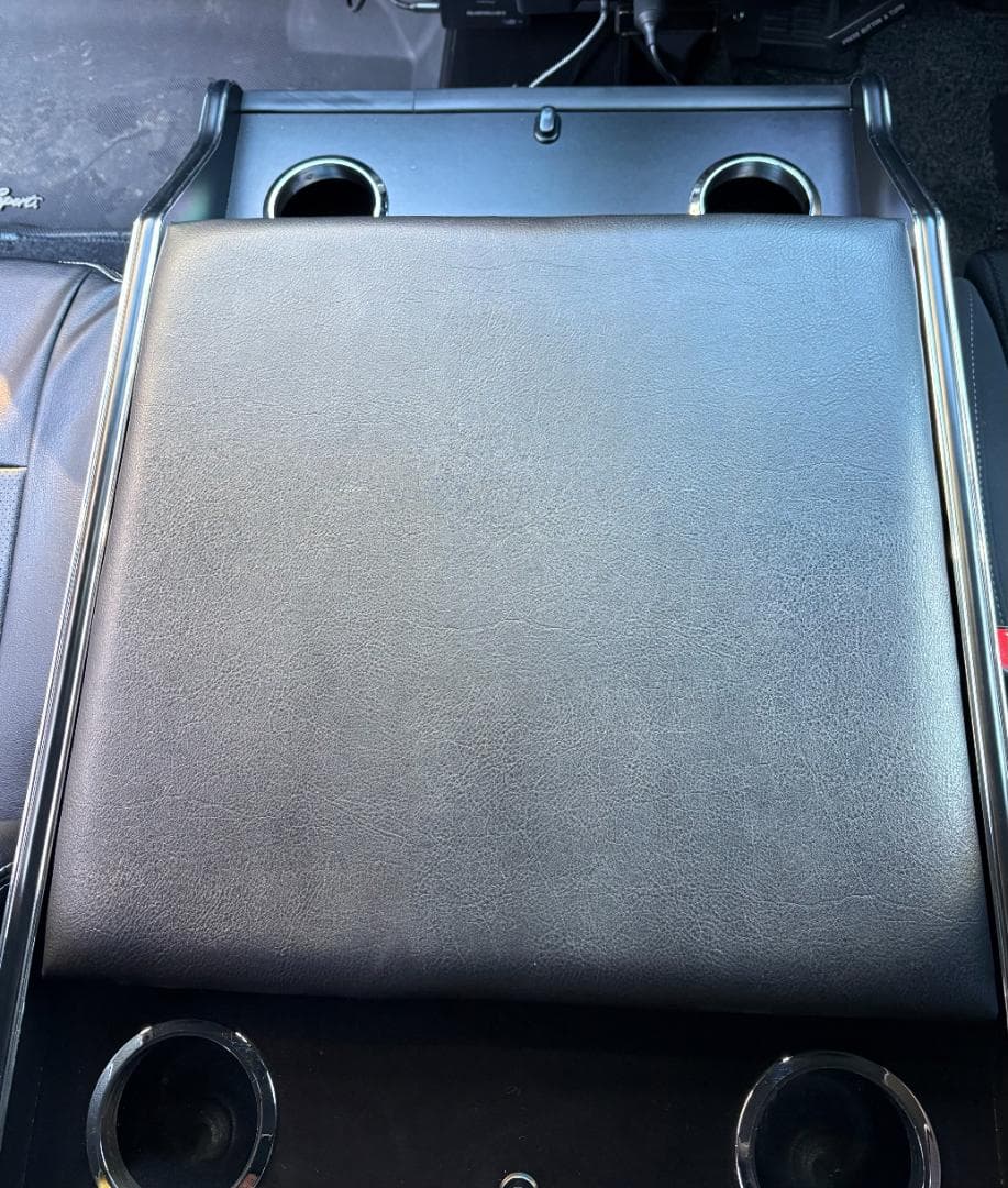 ハイエース・ワイド用センタコンソール PRODUX製