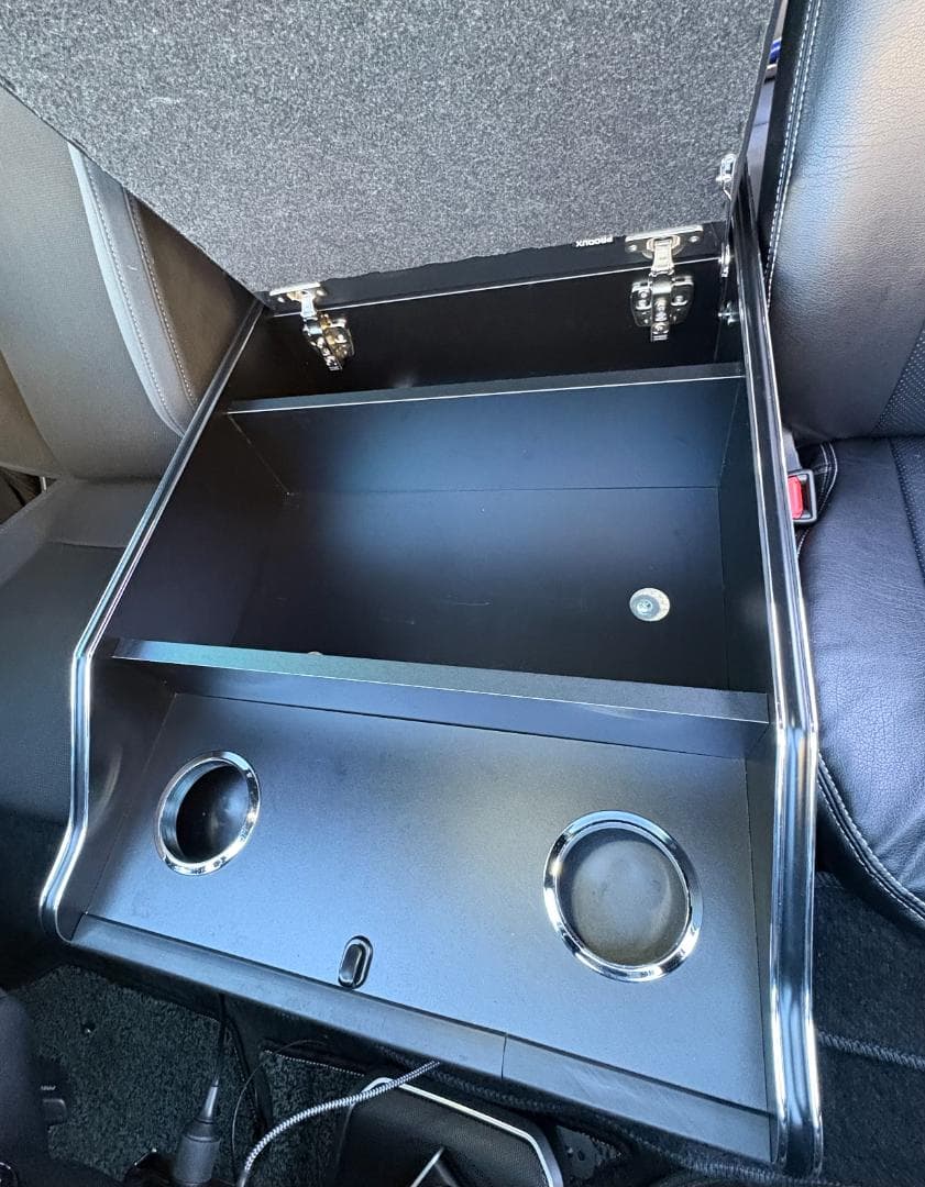 ハイエース・ワイド用センタコンソール PRODUX製